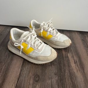 New Balance 237